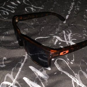 New Brown Tortoise Shell Sunglasses Orange Logo